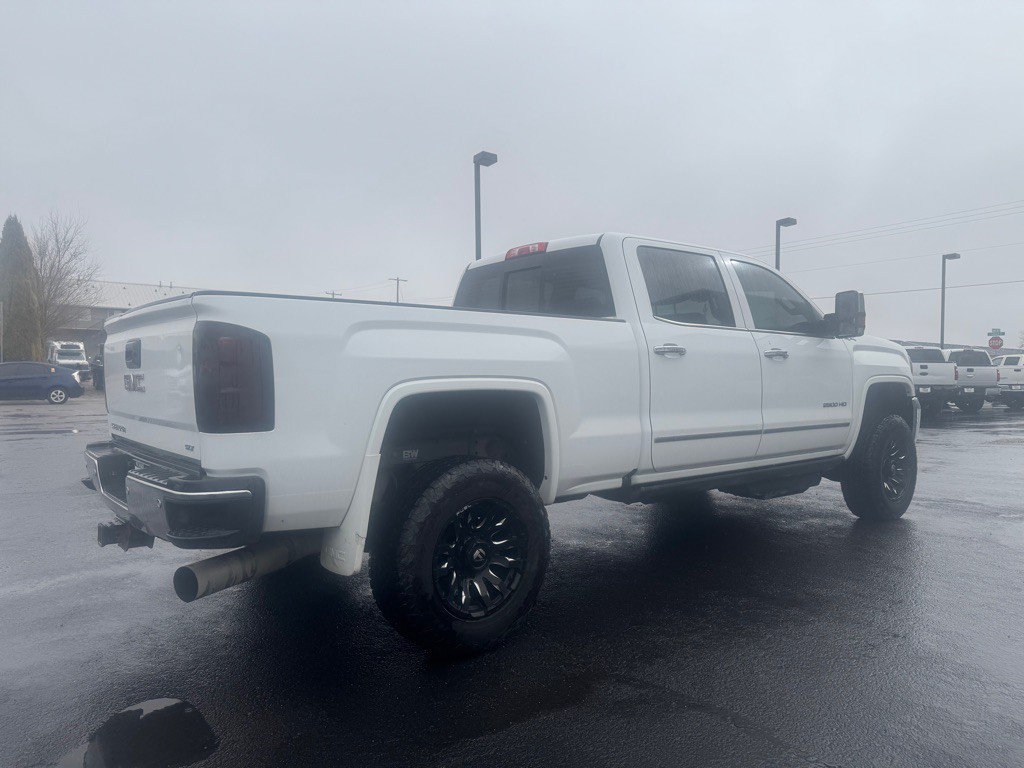 2017 GMC Sierra Image 4