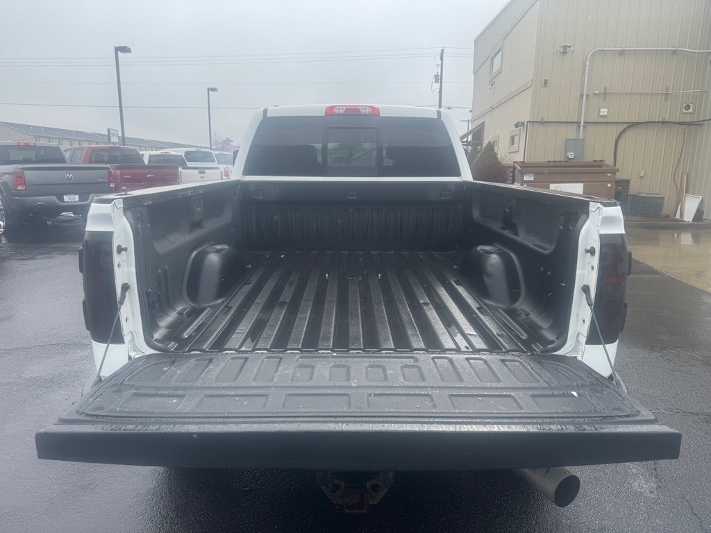 2017 GMC Sierra Image 12