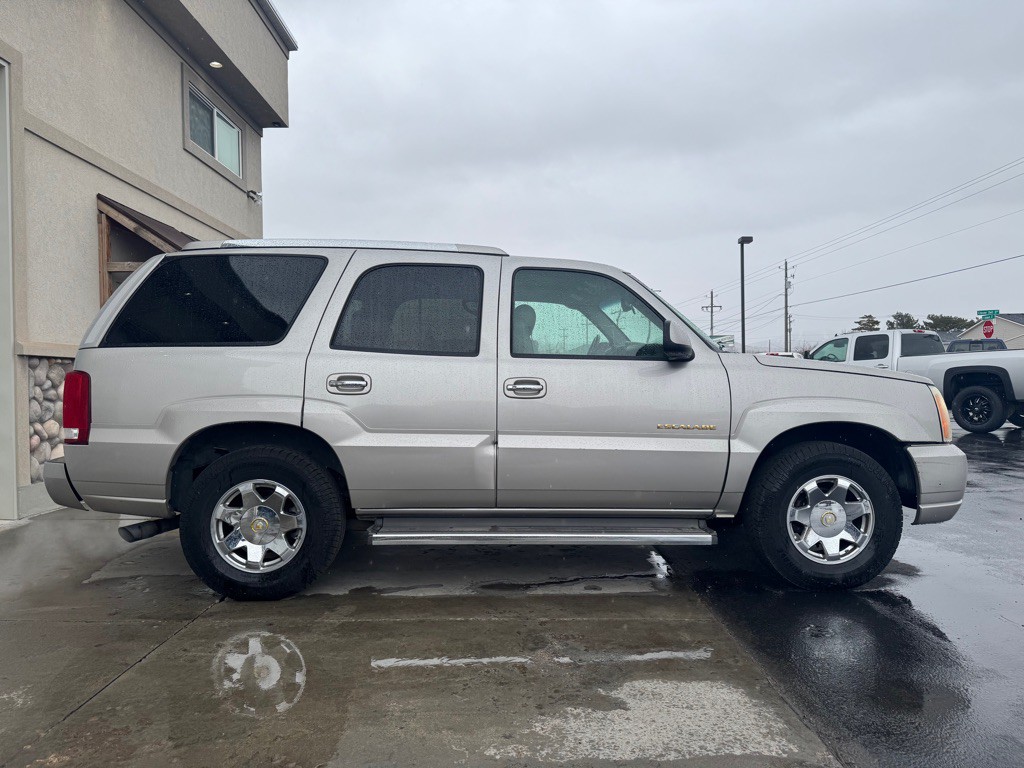 2006 Cadillac Escalade Image 3