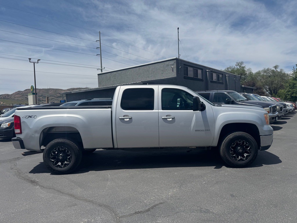 2010 GMC Sierra Image 3