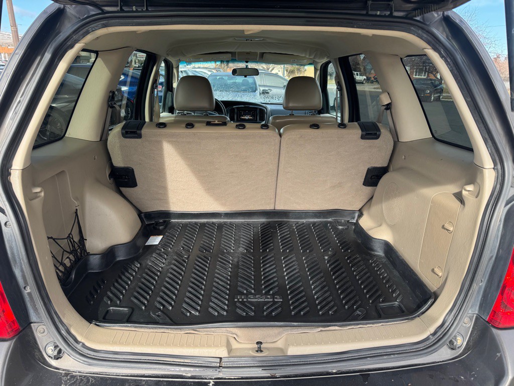 2006 Mazda Tribute Image 10