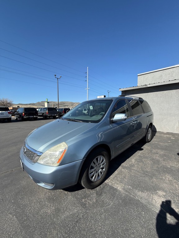 2012 Kia Sedona Image 2