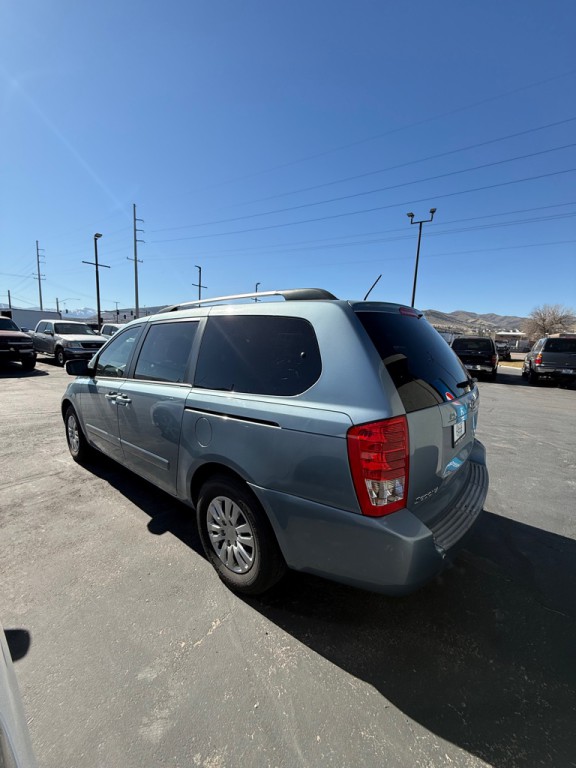 2012 Kia Sedona Image 4