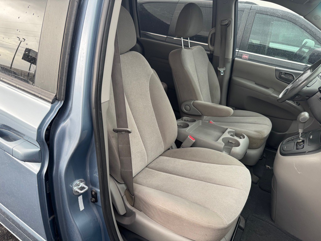 2012 Kia Sedona Image 6