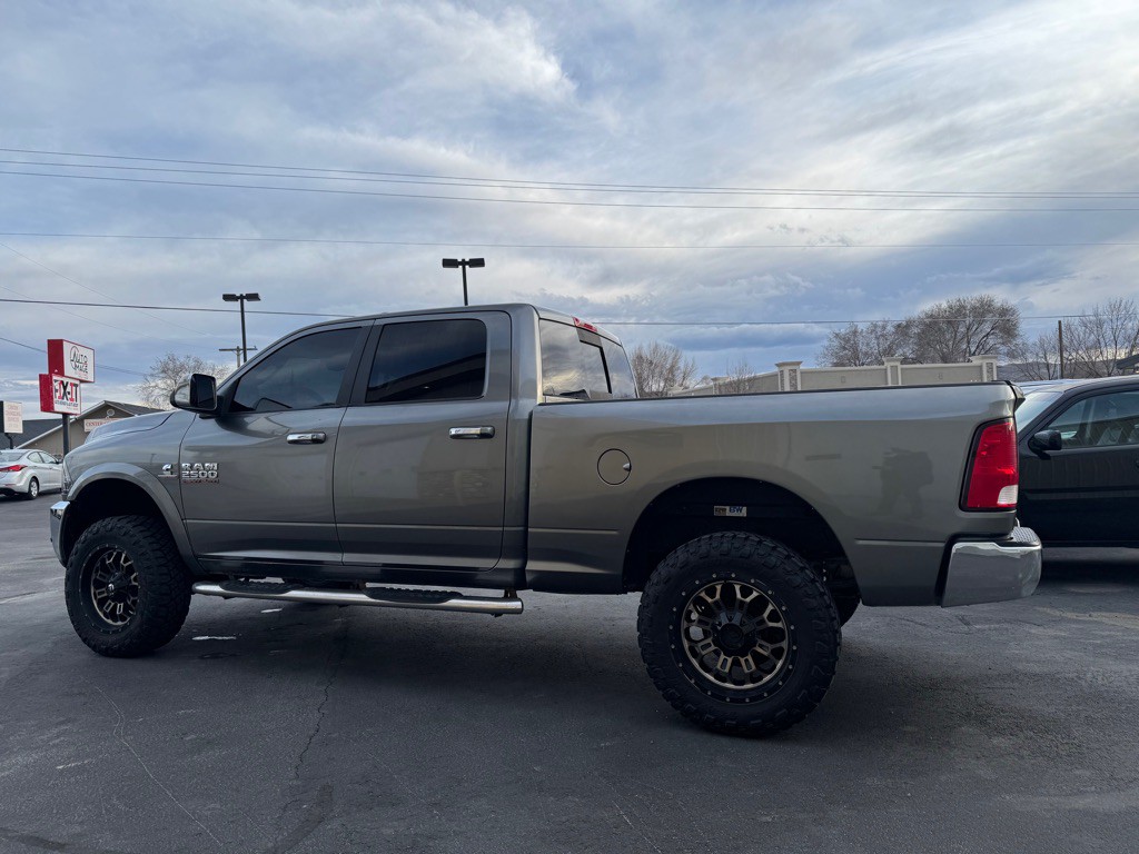 2013 RAM 2500 Image 3