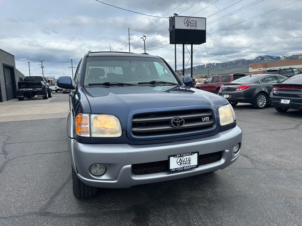2002 Toyota Sequoia Image 1