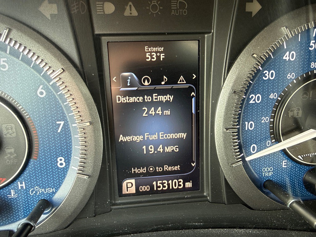 2015 Toyota Sienna Image 14