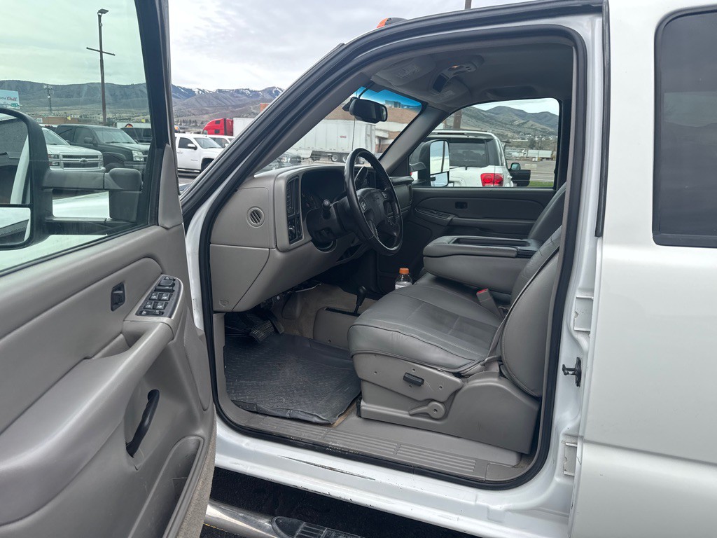 2007 GMC Sierra Image 6