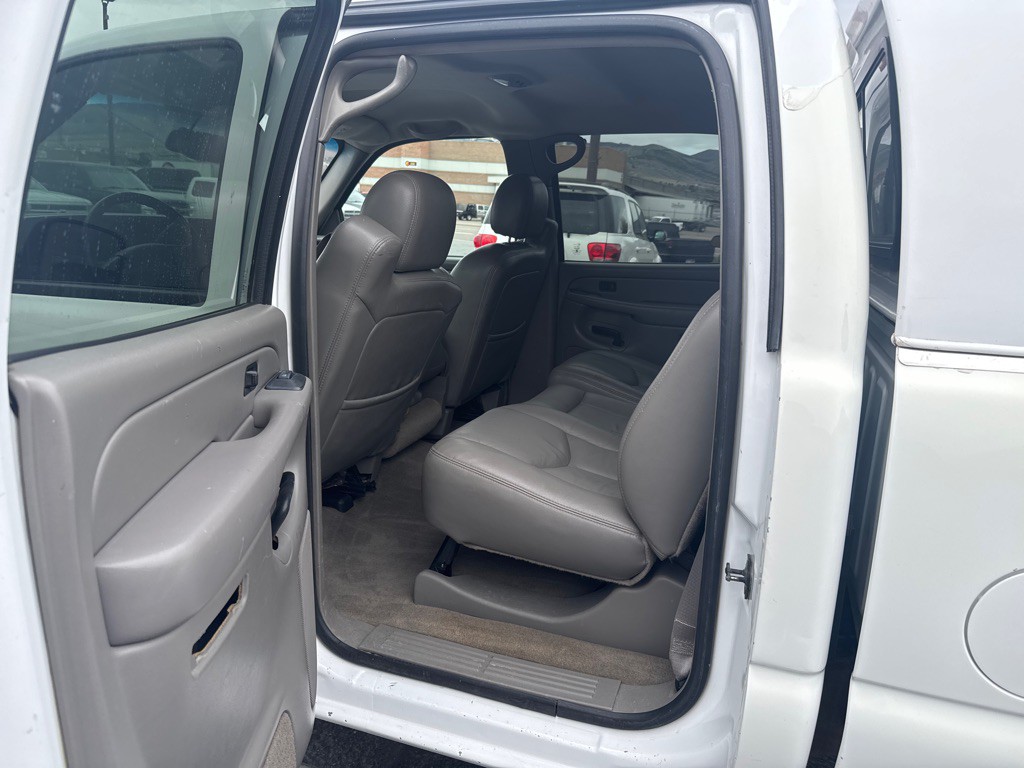 2007 GMC Sierra Image 8