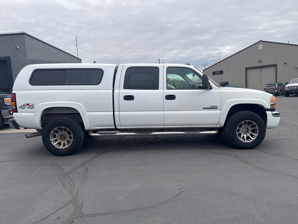 2007 GMC Sierra Image 2