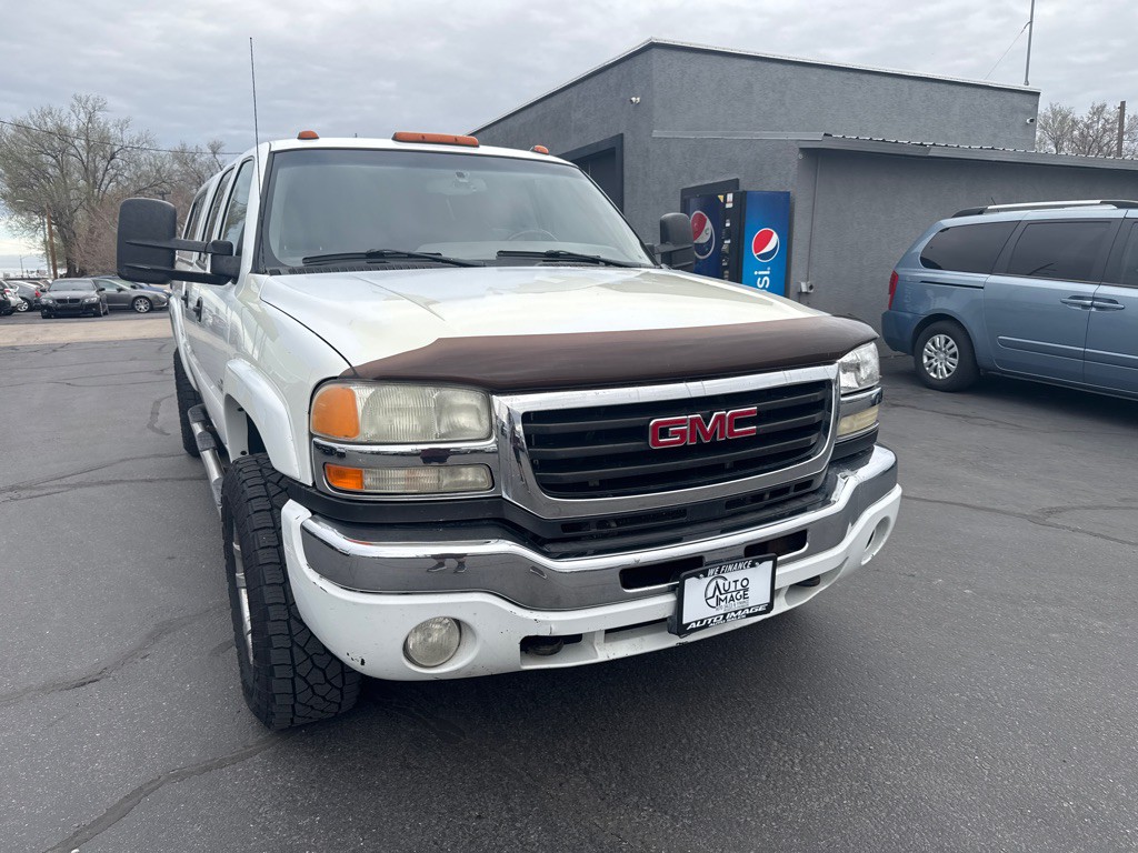 2007 GMC Sierra Image 3