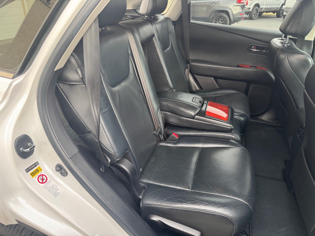 2011 Lexus RX Image 16