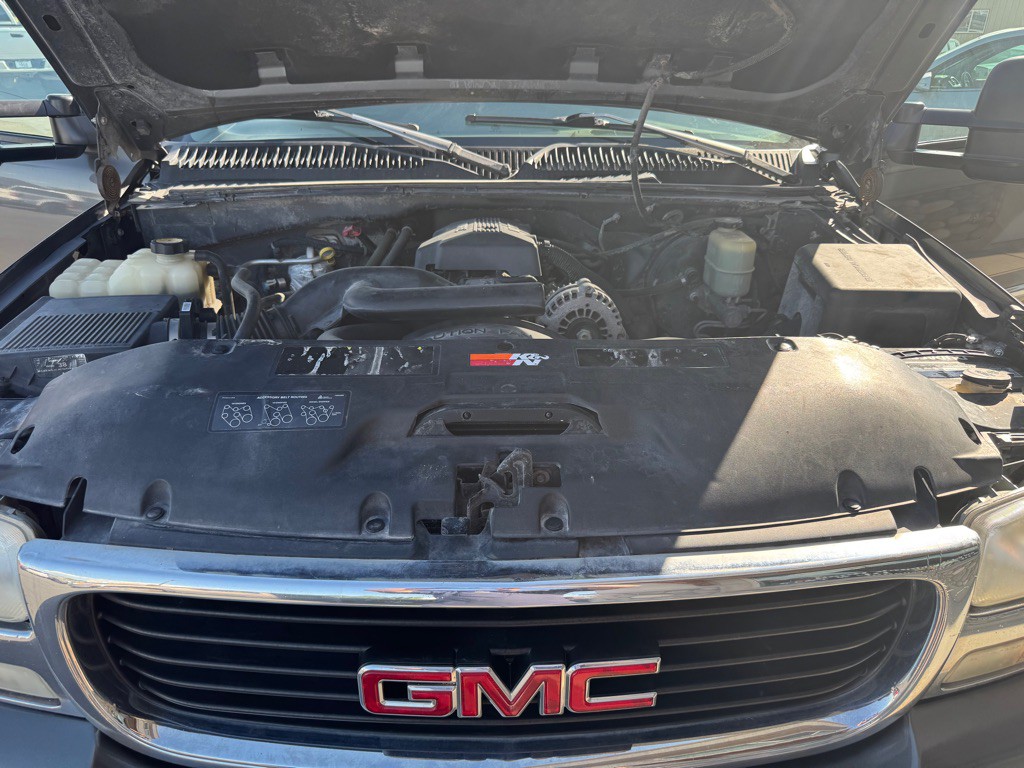 1999 GMC Sierra Image 8