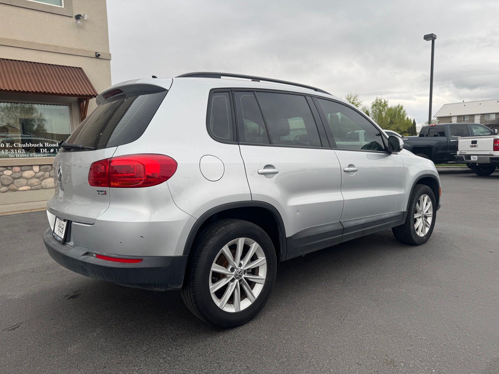 2017 Volkswagen Tiguan Image 4