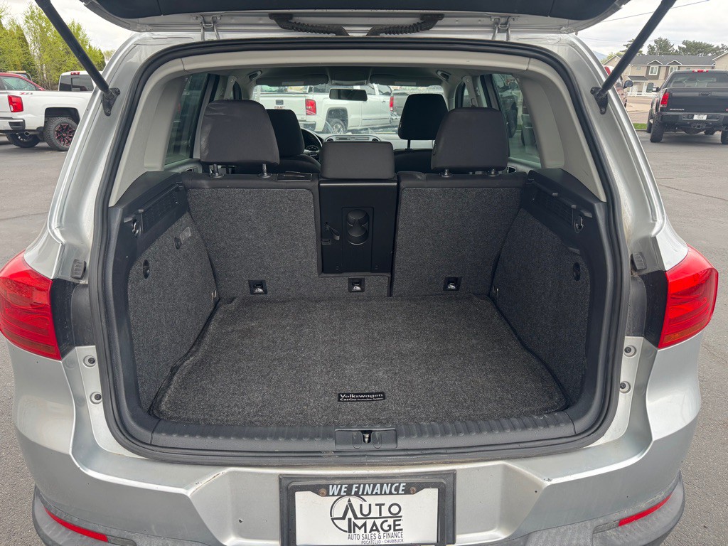 2017 Volkswagen Tiguan Image 9