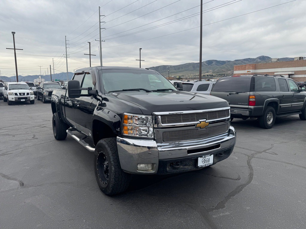 2010 Chevrolet Silverado 1500 Image 3