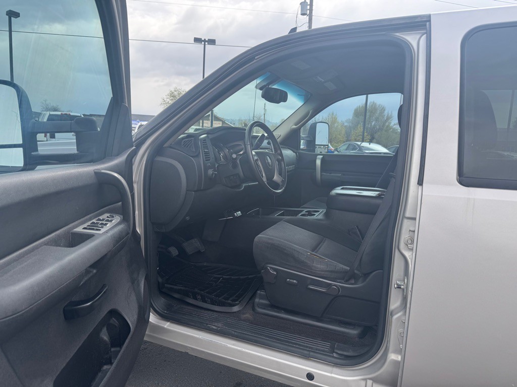 2007 GMC Sierra Image 7