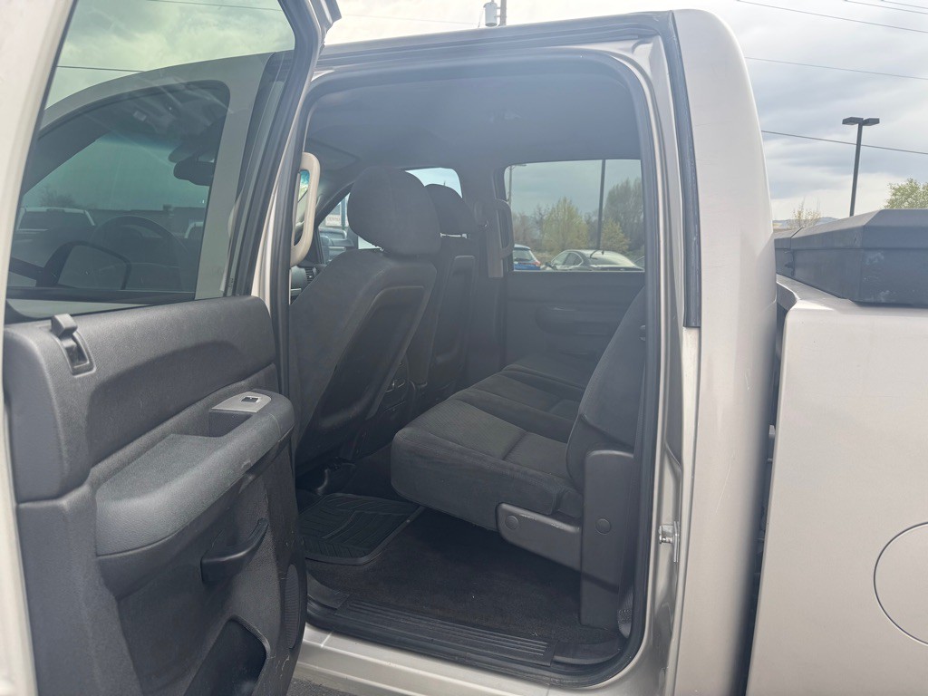 2007 GMC Sierra Image 8