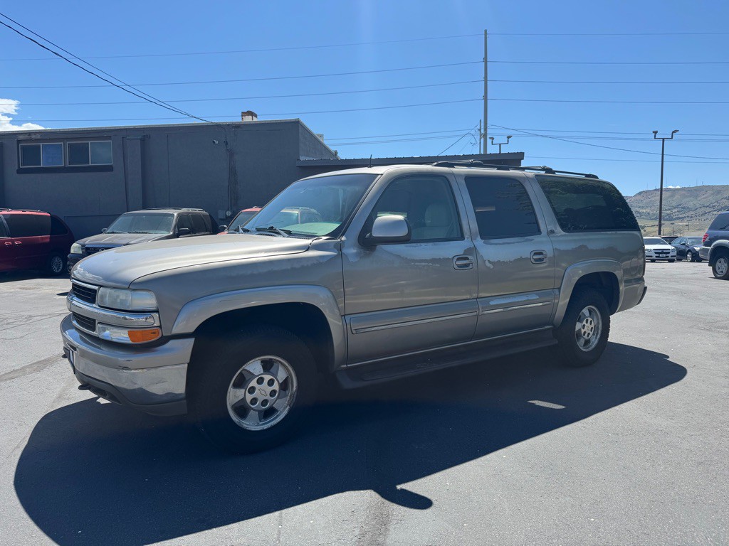 2002 Chevrolet Suburban Image 3