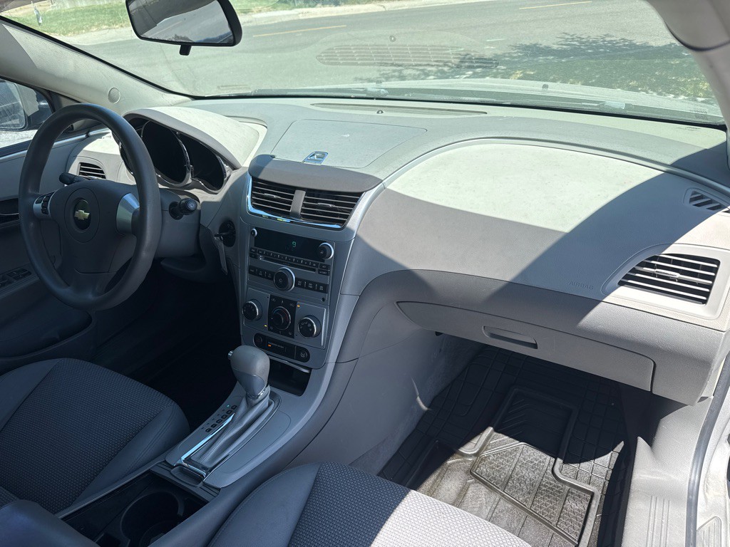 2008 Chevrolet Malibu Image 10