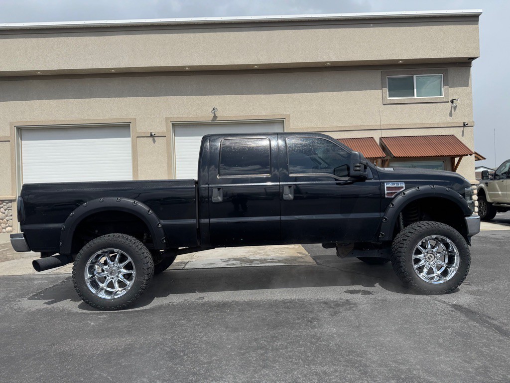 2009 Ford F-350 Image 2