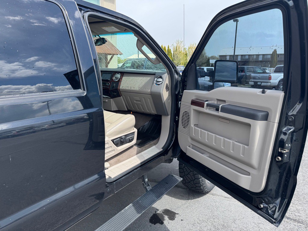 2009 Ford F-350 Image 8