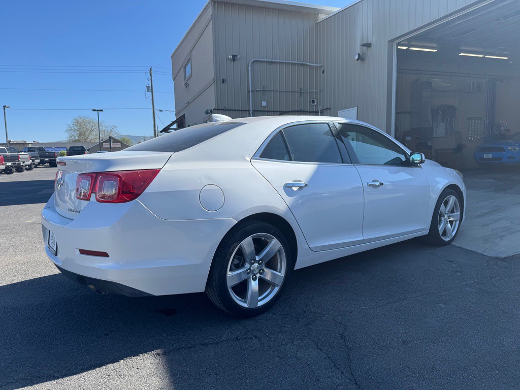 2015 Chevrolet Malibu Image 4