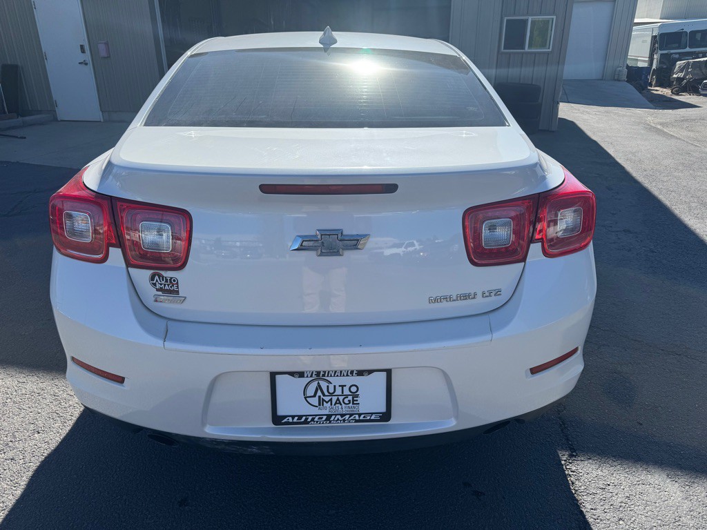 2015 Chevrolet Malibu Image 6