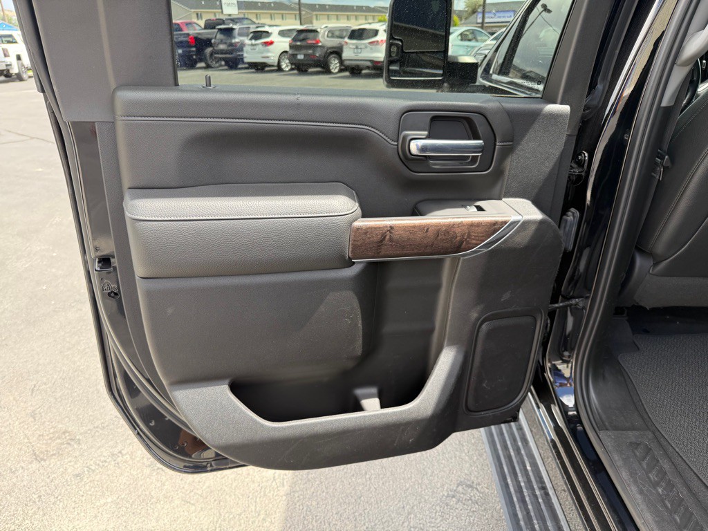2023 GMC Sierra Image 13