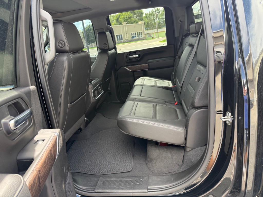2023 GMC Sierra Image 14