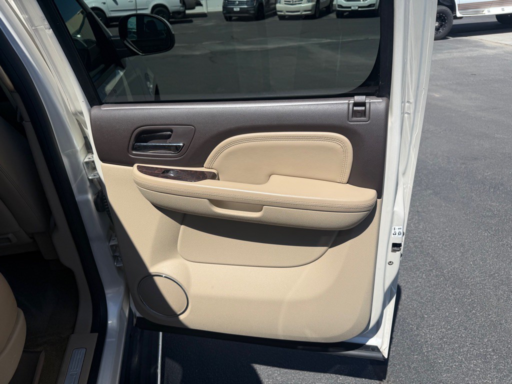 2013 GMC Yukon Image 17