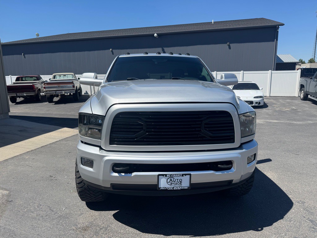 2018 RAM 3500 Image 3