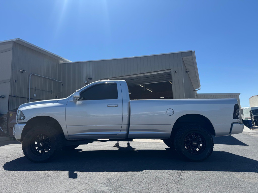 2018 RAM 3500 Image 6