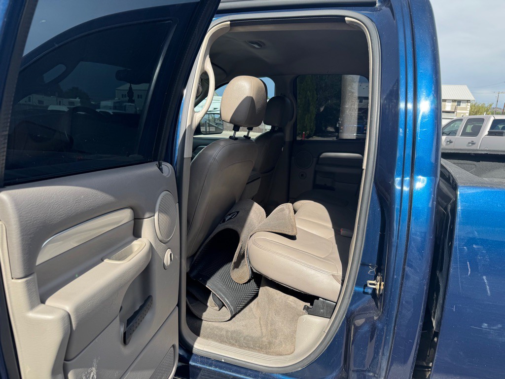 2004 Dodge Ram 2500 Image 8