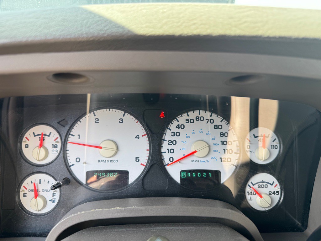 2004 Dodge Ram 2500 Image 10