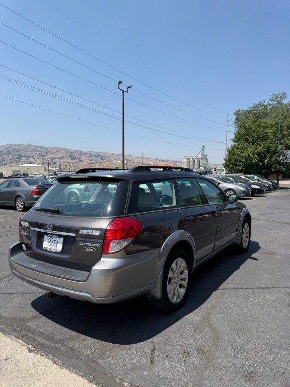 2008 Subaru Outback Image 6