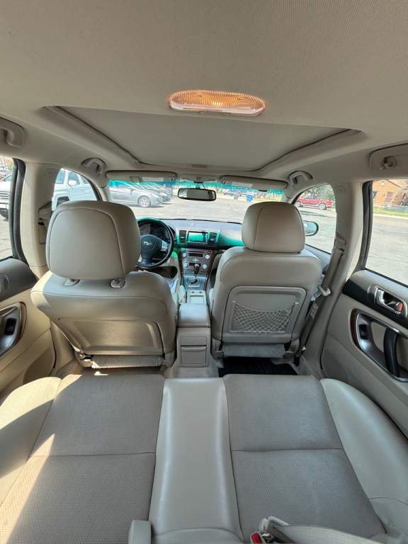2008 Subaru Outback Image 12