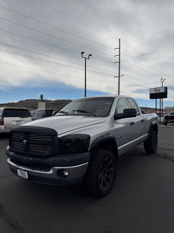 2008 Dodge Ram 1500 Image 2