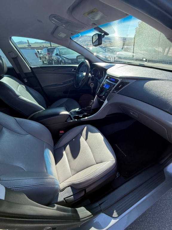 2013 Hyundai Sonata Image 11