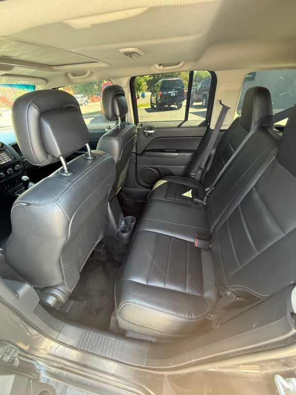 2015 Jeep Patriot Image 12
