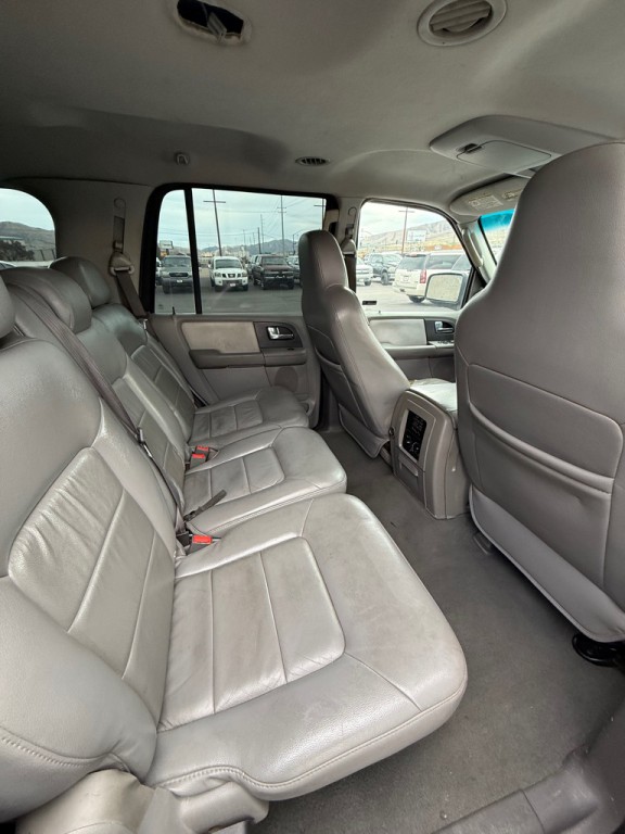 2006 Ford Expedition Image 8