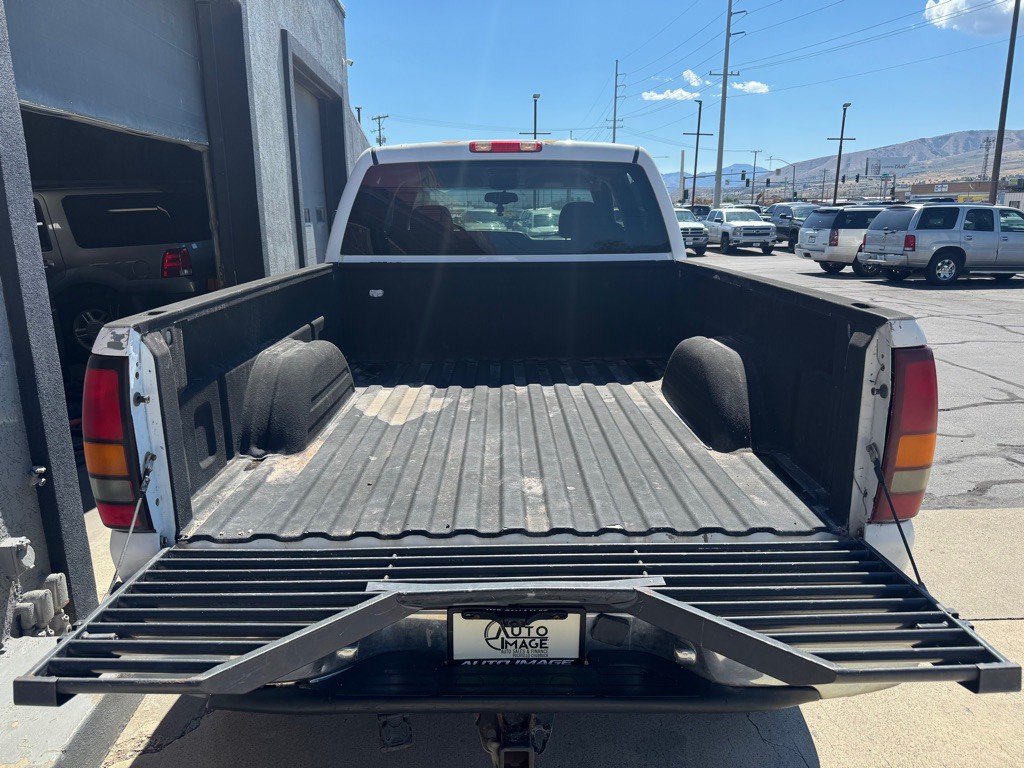 2007 GMC Sierra Image 13