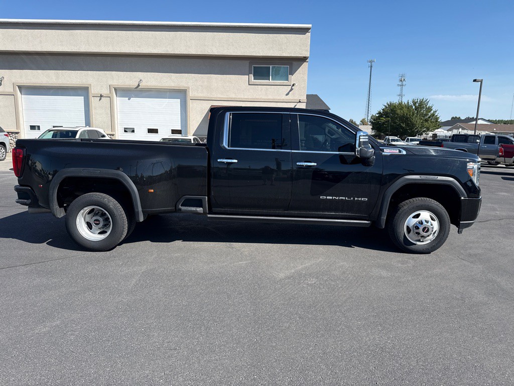 2021 GMC Sierra Image 1