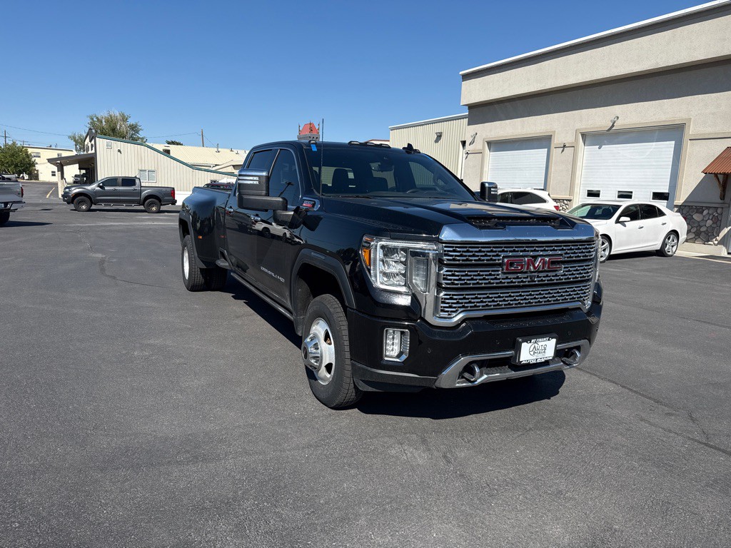 2021 GMC Sierra Image 2
