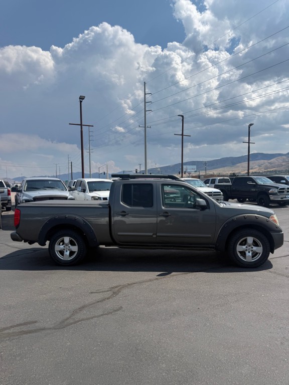 2008 Nissan Frontier Image 2