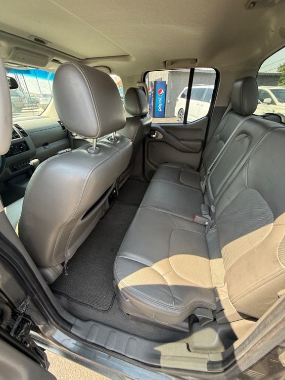 2008 Nissan Frontier Image 9