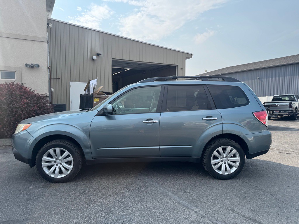 2013 Subaru Forester Image 6