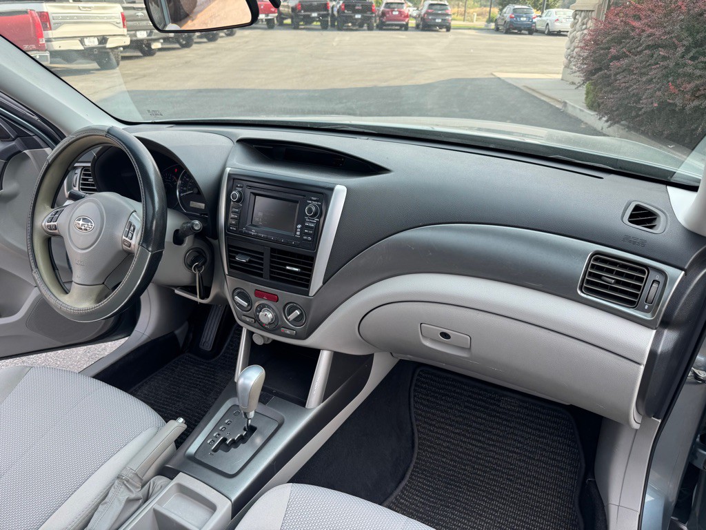 2013 Subaru Forester Image 14