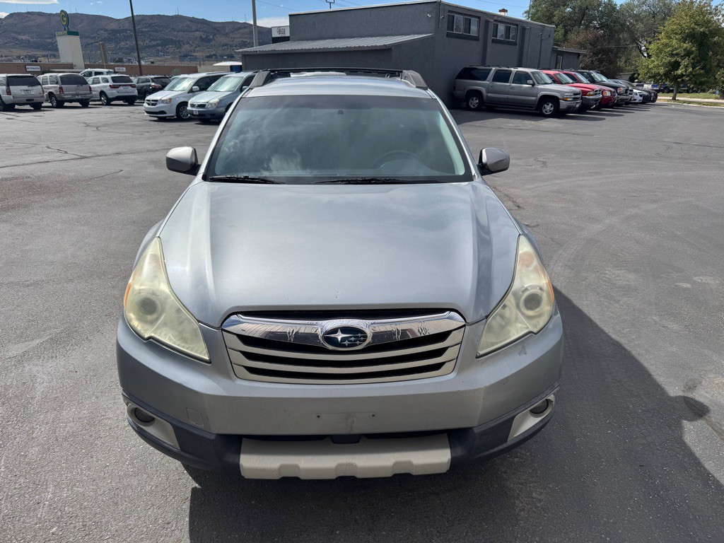 2011 Subaru Outback Image 3