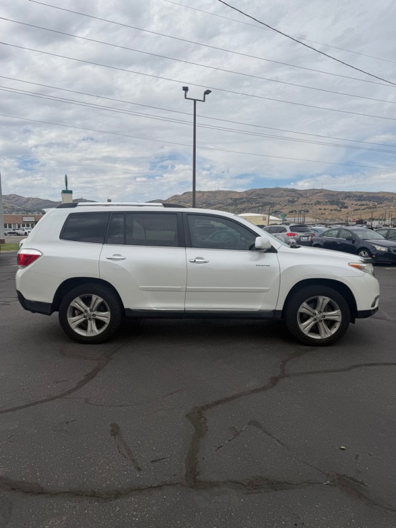 2012 Toyota Highlander Image 2